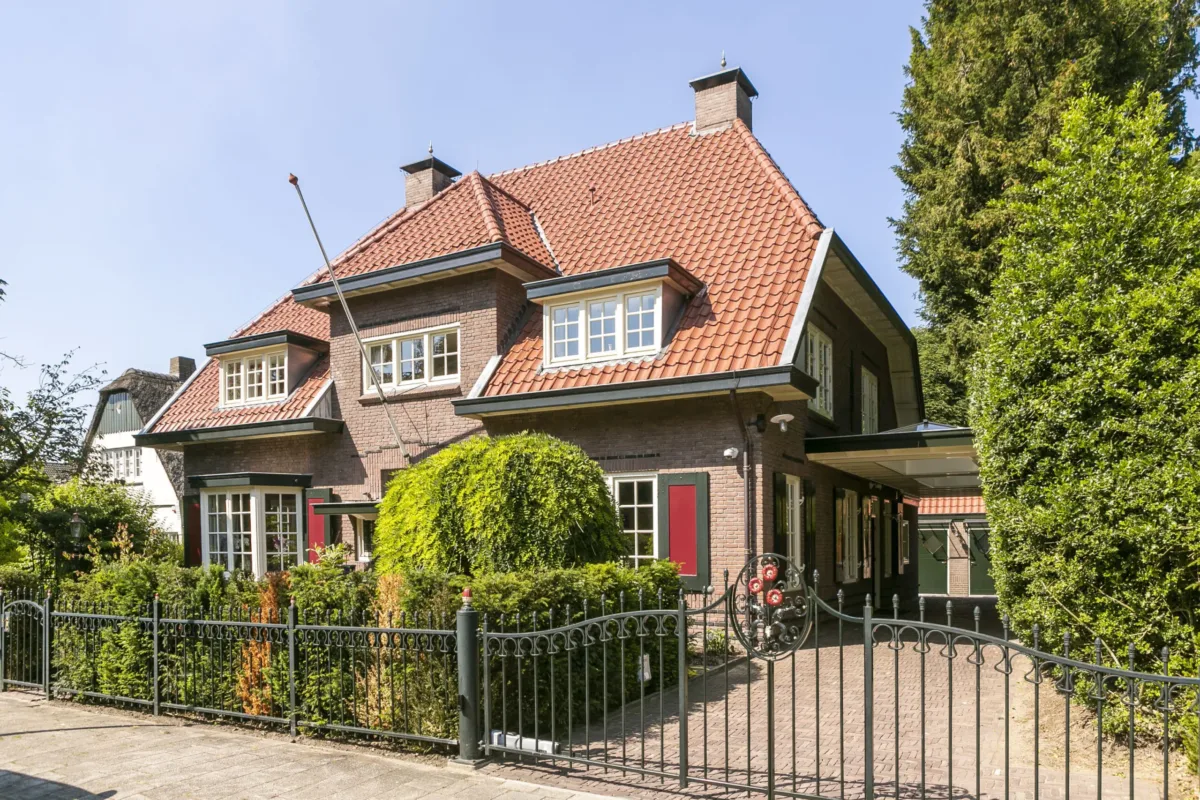 Vrijstaande woning te koop: Julianastraat 10, Velp